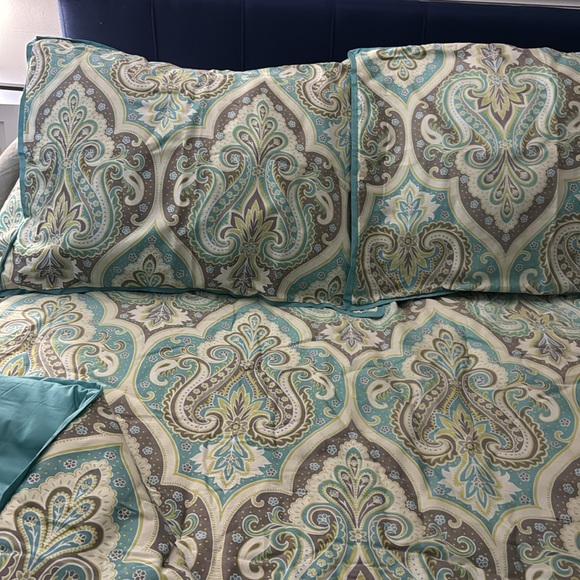 Full/Queen 💯 Cotton Comforter Set - Picture 4 of 6